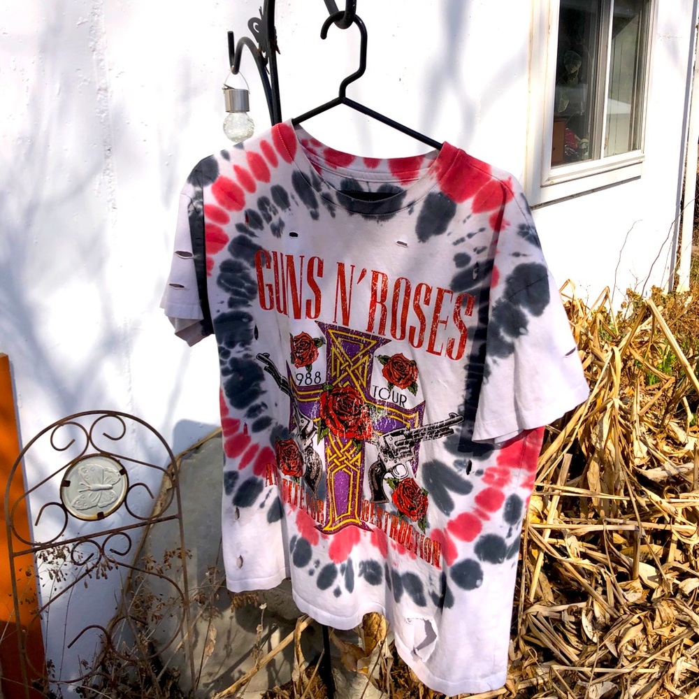 Vintage Distressed Tie-Dye Guns N Roses T-Shirt